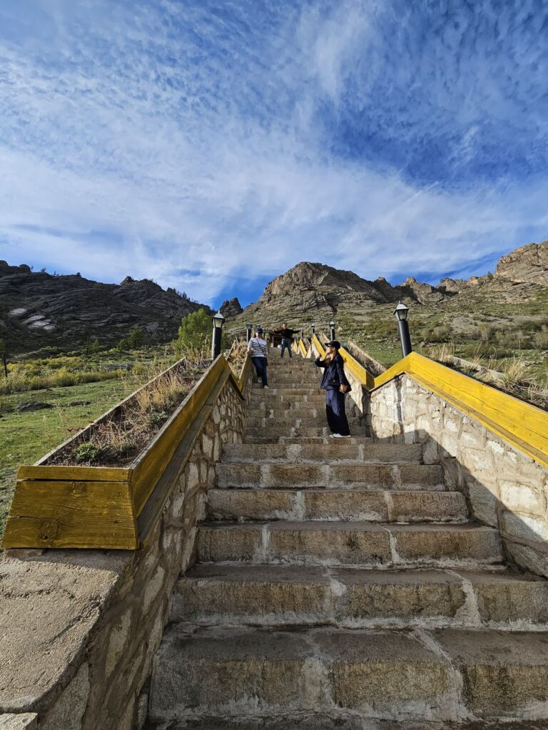 Aryabal temple