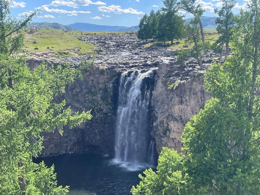 Ulaantsutgalan waterfall in Mongolia