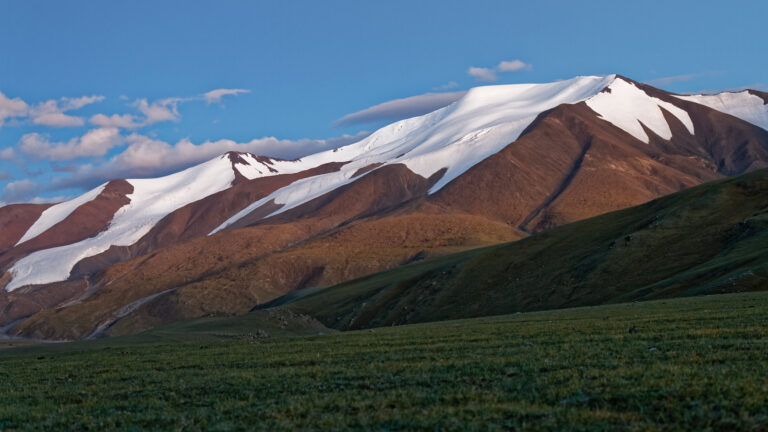 Tsambagarav mountain